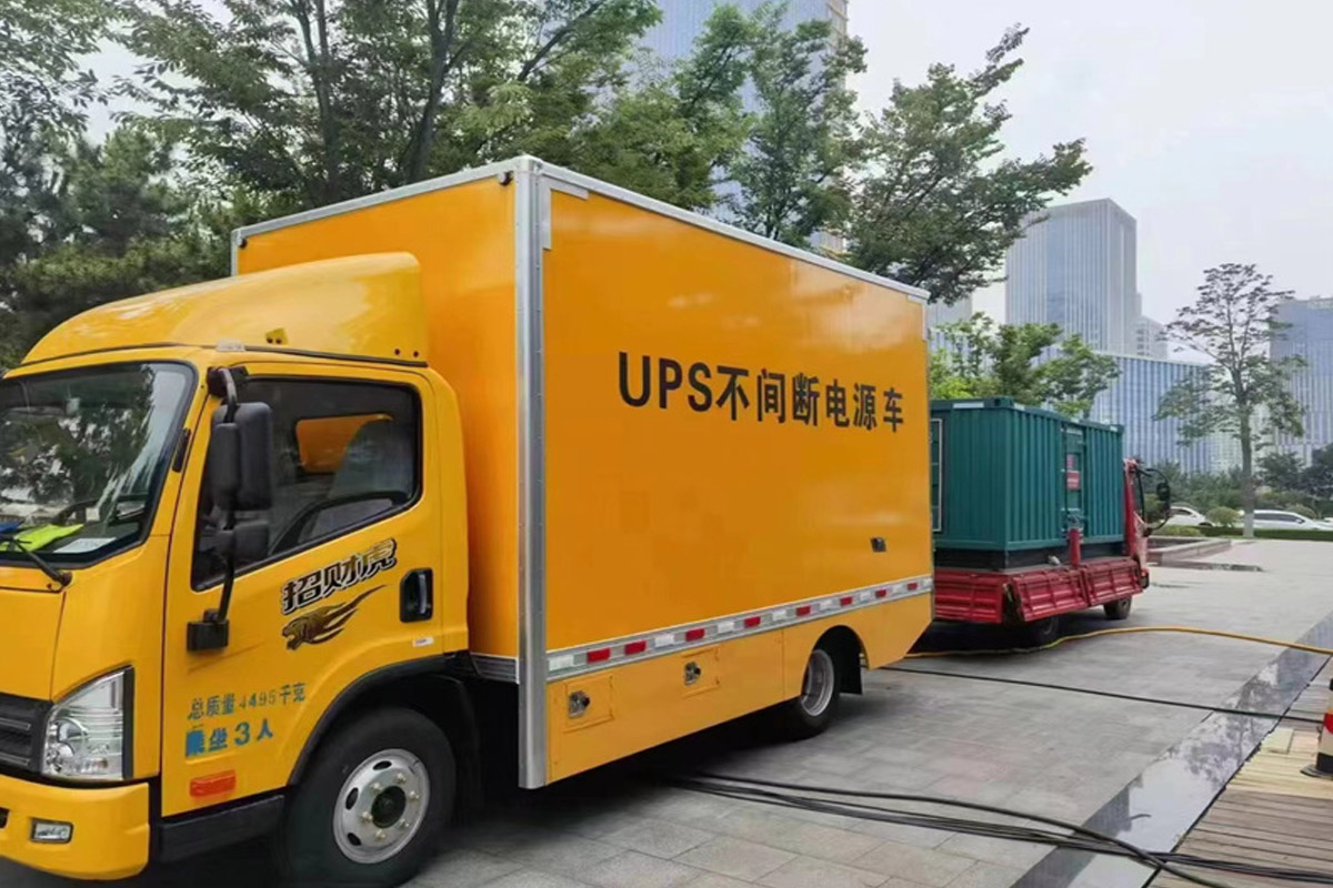 科尔沁右翼中发电机租赁施工现场