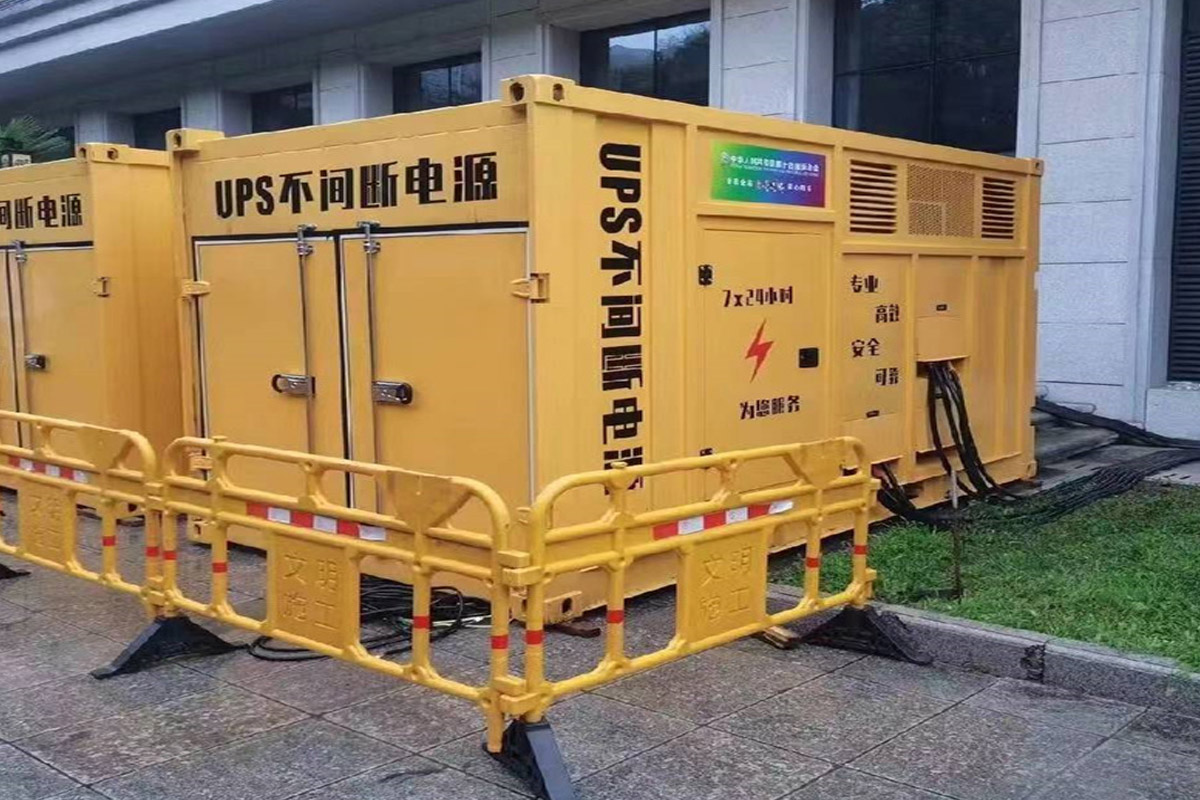 科尔沁右翼中发电机租赁施工现场